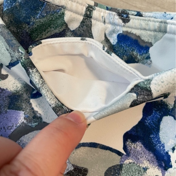 Velocity White And Blue Floral Print Active Wear Leggings- Size Small - Picture 6 of 11